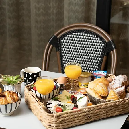 Du Mont Dore Batignolles Hotell