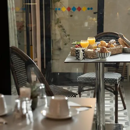 Hotell Du Mont Dore Batignolles