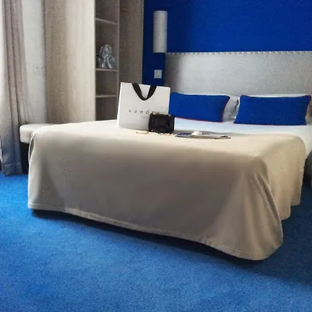 Du Mont Dore Batignolles Hotell
