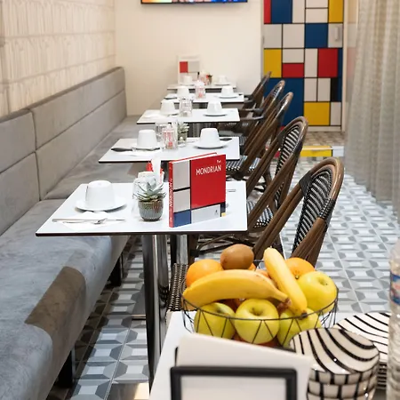 Hotell Du Mont Dore Batignolles