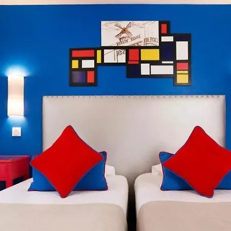 Hotel Du Mont Dore Batignolles 3*