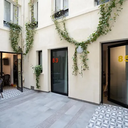 Du Mont Dore Batignolles Paris