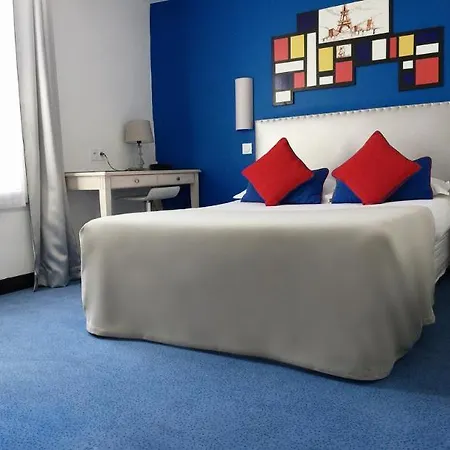Hotel Du Mont Dore Batignolles 3*