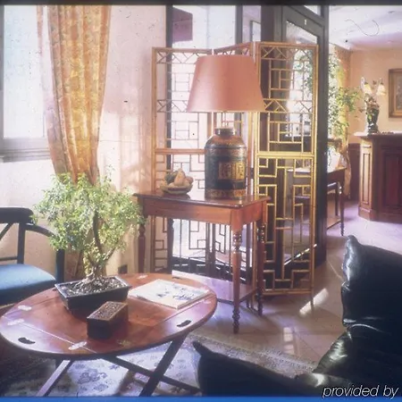 Hotel Du Mont Dore Batignolles 3*