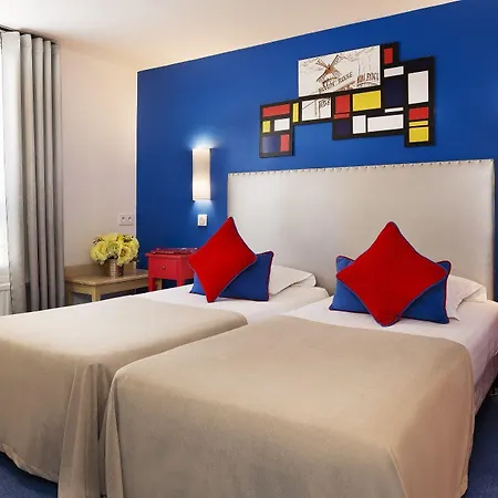 Hotel Du Mont Dore Batignolles 3*