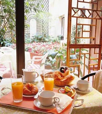 Du Mont Dore Batignolles Hotel Paris