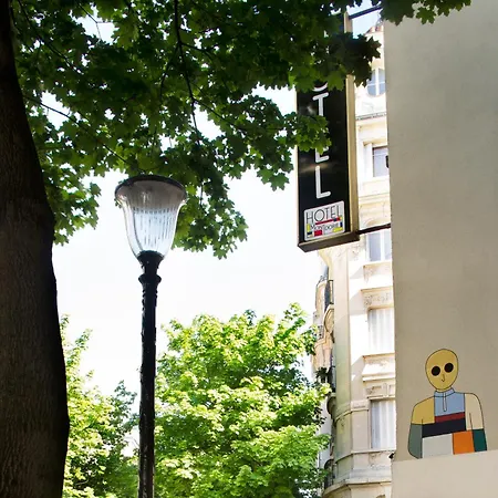 Du Mont Dore Batignolles 3* Paris