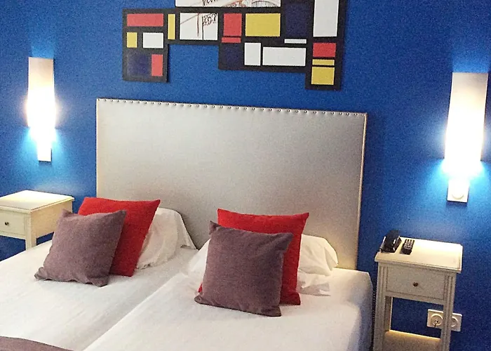 Du Mont Dore Batignolles 3*