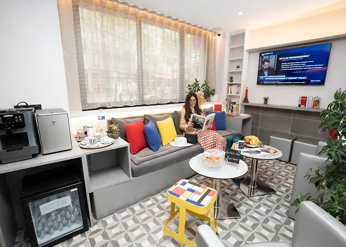 Du Mont Dore Batignolles Hotel 3*