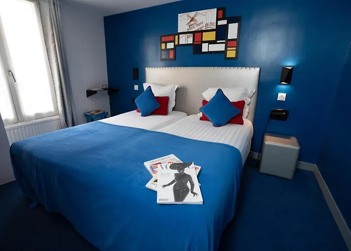 Hotel Du Mont Dore Batignolles 3*