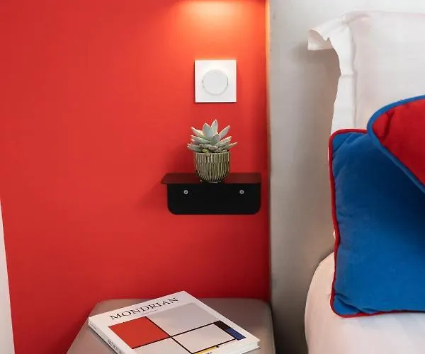 Du Mont Dore Batignolles Hotel