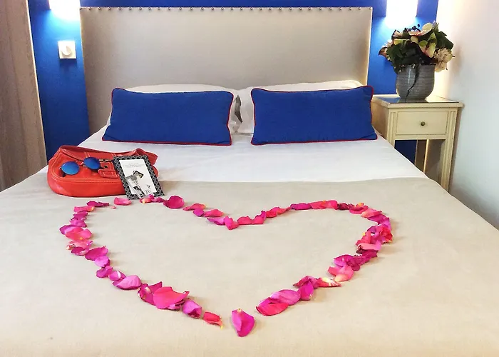 Du Mont Dore Batignolles Hotel 3*