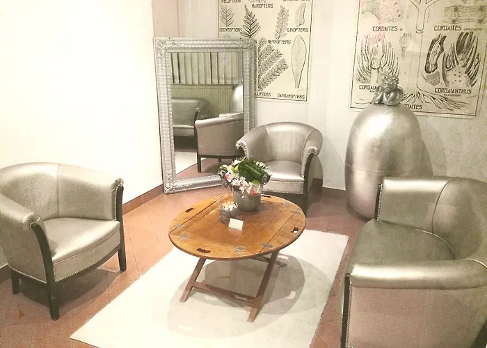 Hotel Du Mont Dore Batignolles Paris