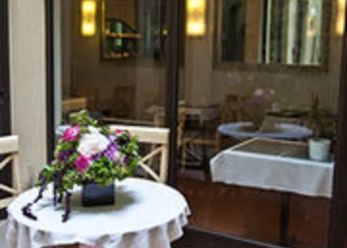 Du Mont Dore Batignolles Hotel Paris