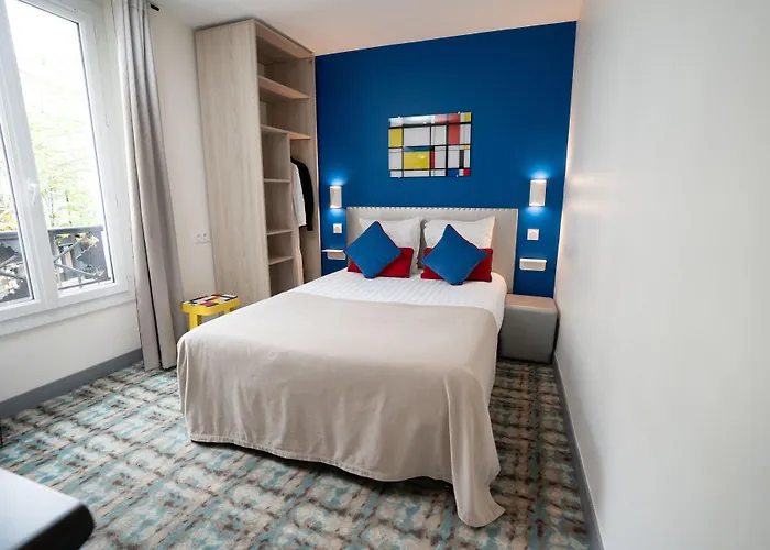 Du Mont Dore Batignolles Hotel