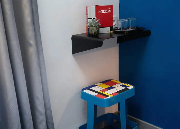 Du Mont Dore Batignolles Paris